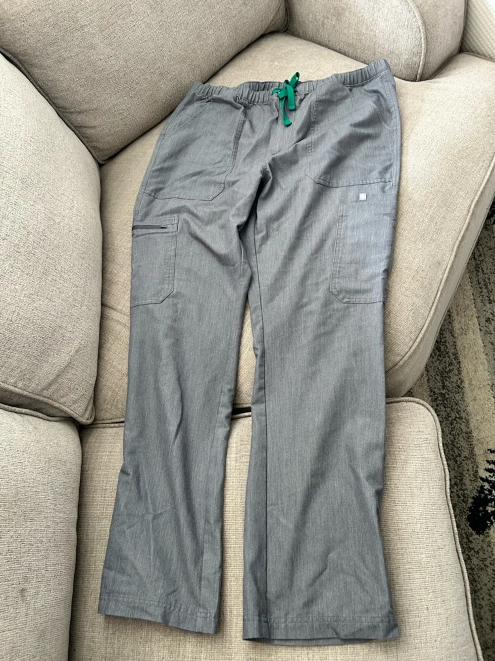 Figs modern gray